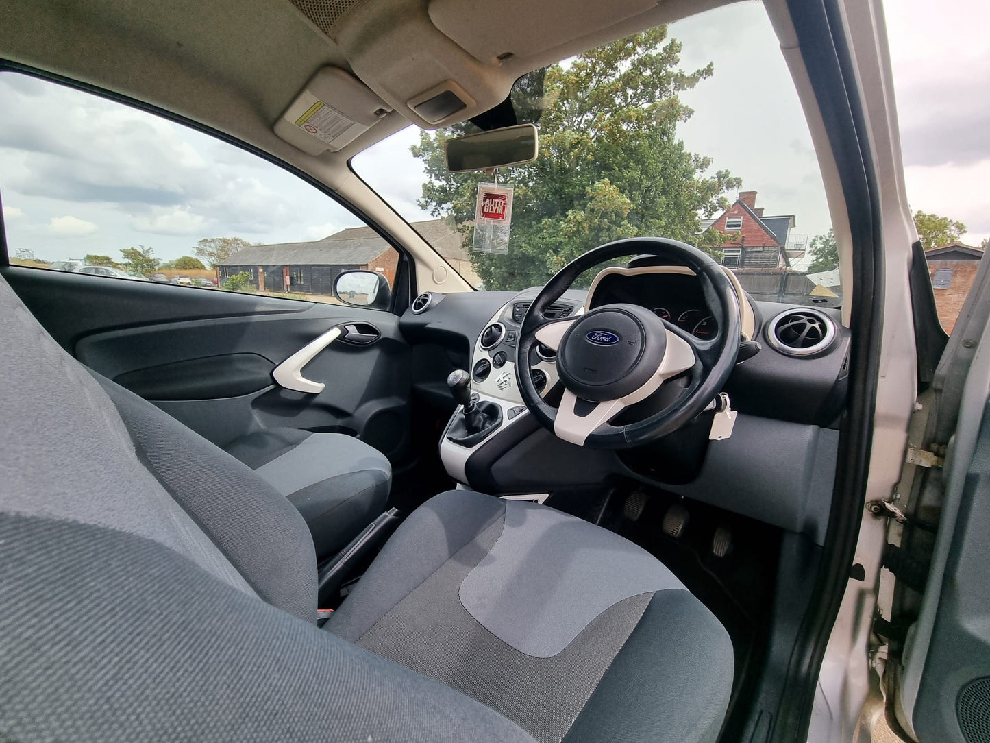 2011 Ford KA 1.3 TDCi Zetec 3dr